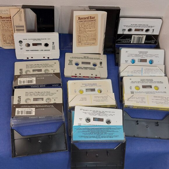 Lot of 9 R&B Motown Cassettes Smokey Robinson Sam Cooke Teddy Pendergrass, etc.. - Picture 4 of 6